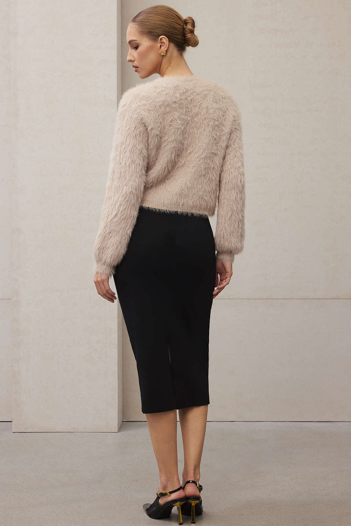 Plush Knit V-Neck One Button Long-Sleeve Top
