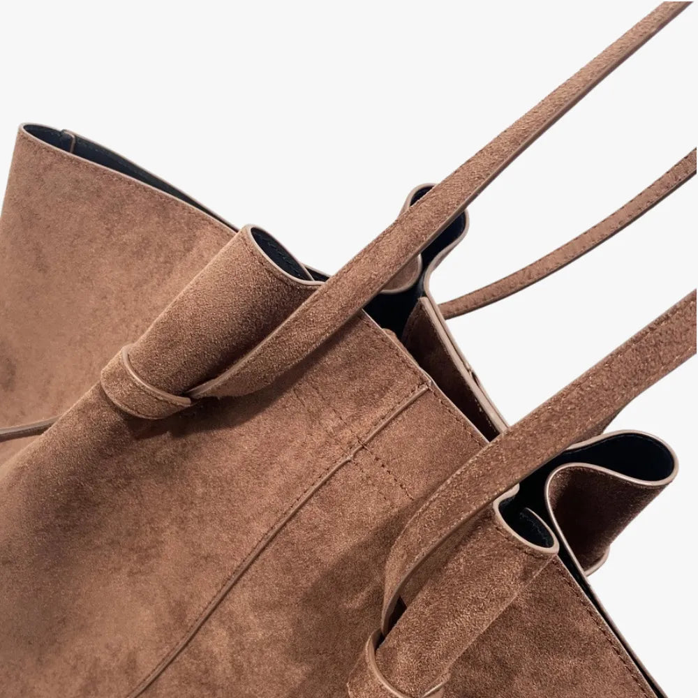 Holly | Tote Bag