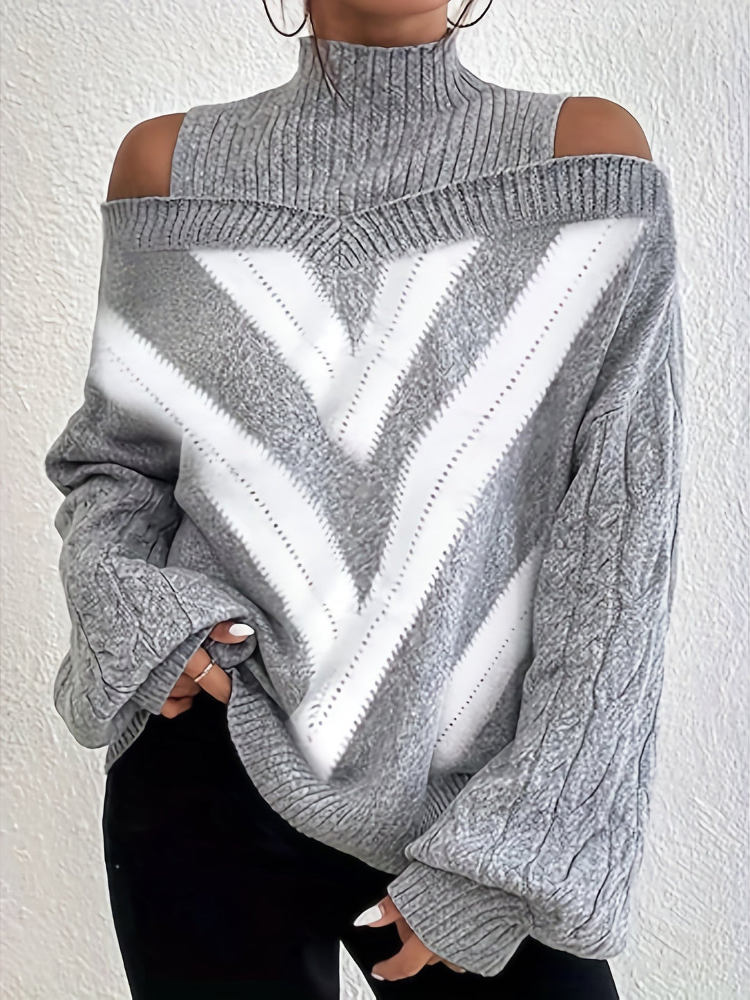 Noa™ | Elegant Off-Shoulder Sweater